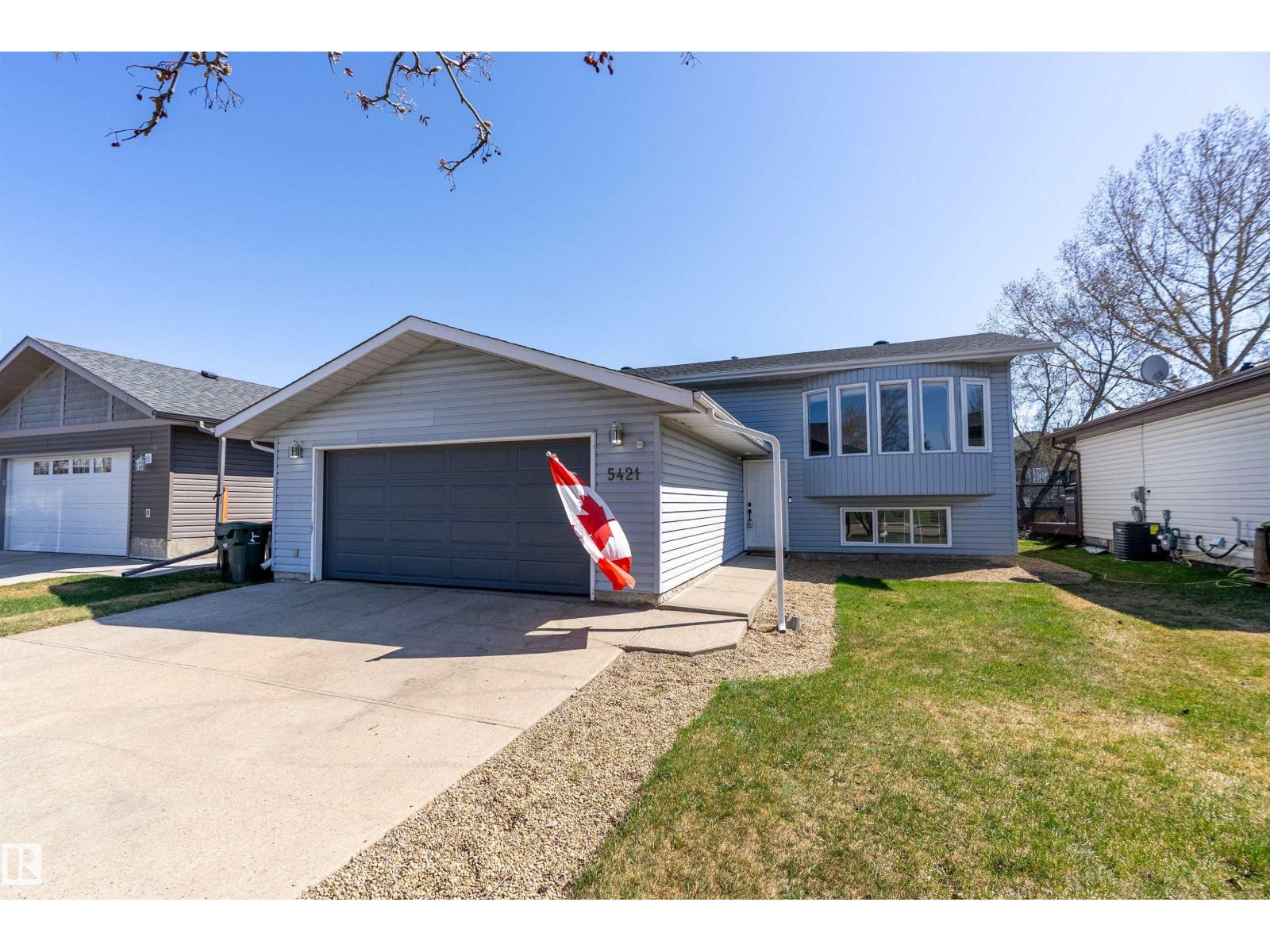 5421 46 ST - Image 2