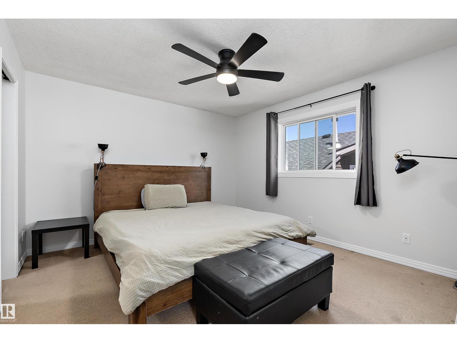 5421 46 ST - 24