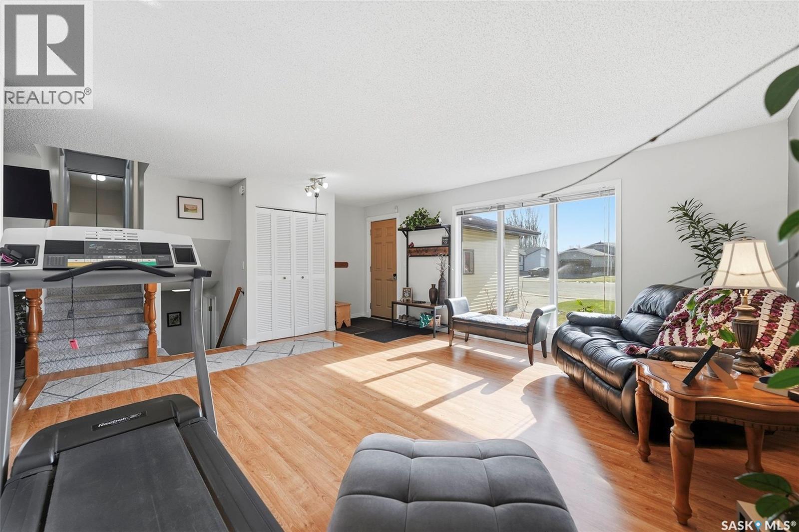 218 WARD COURT - 5