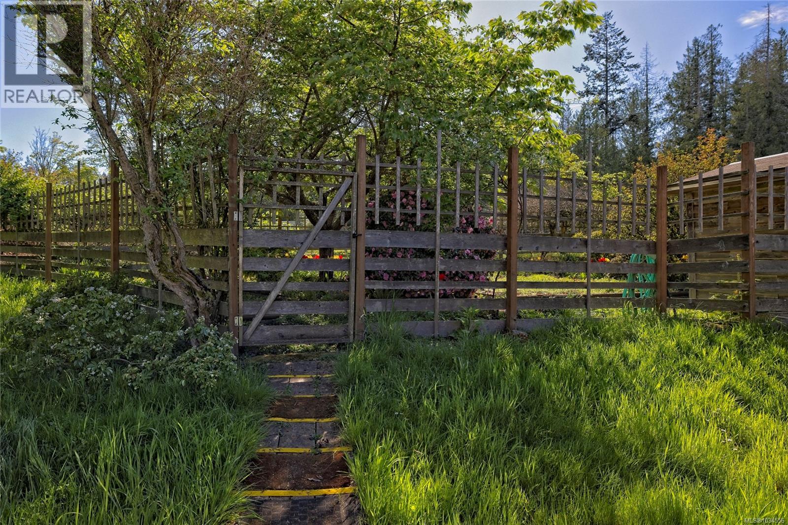 144 Hedger Rd - 30
