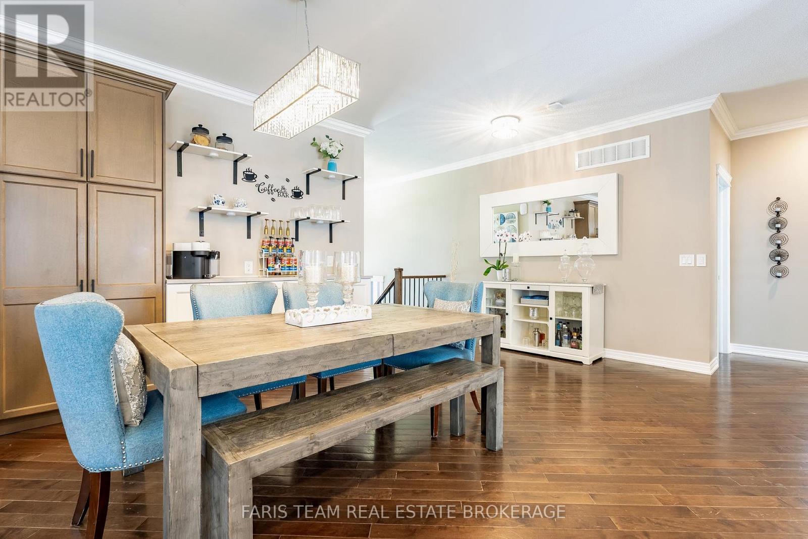 9 BROADPOINT STREET - 9