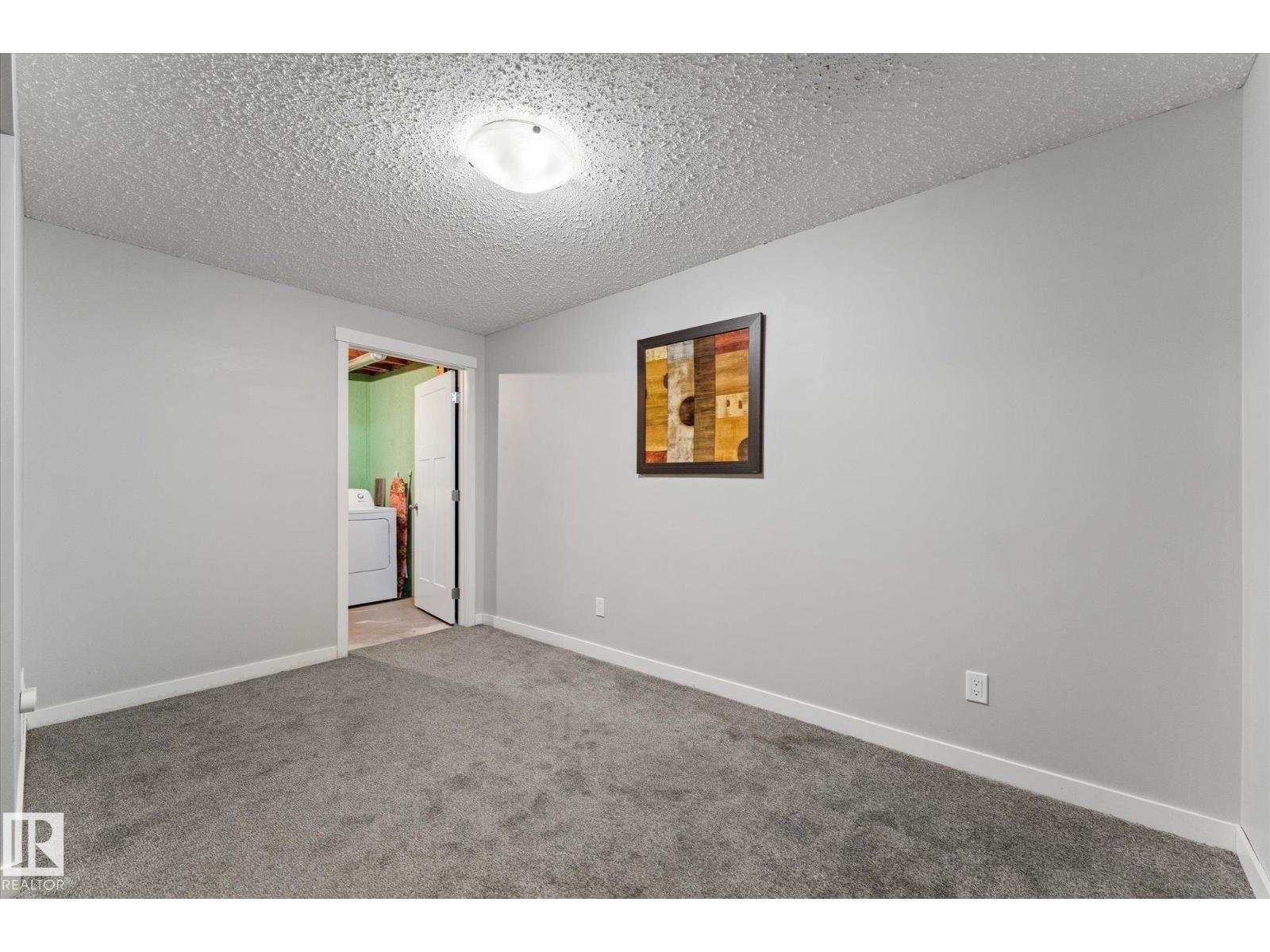 35 MCLEOD PL NW - 25