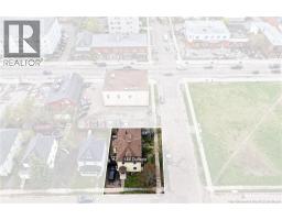 144 Dufferin Street, photo 2