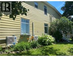 144 Dufferin Street, photo 4