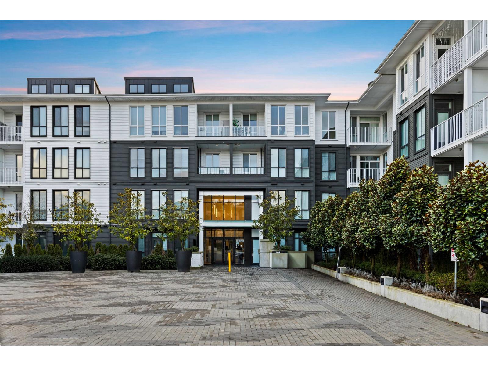 2 Bed, 2 Bath Apartment for Sale in Surrey – 425 14968 101A AVENUE, Surrey – MLS# R3121746 - Image 9