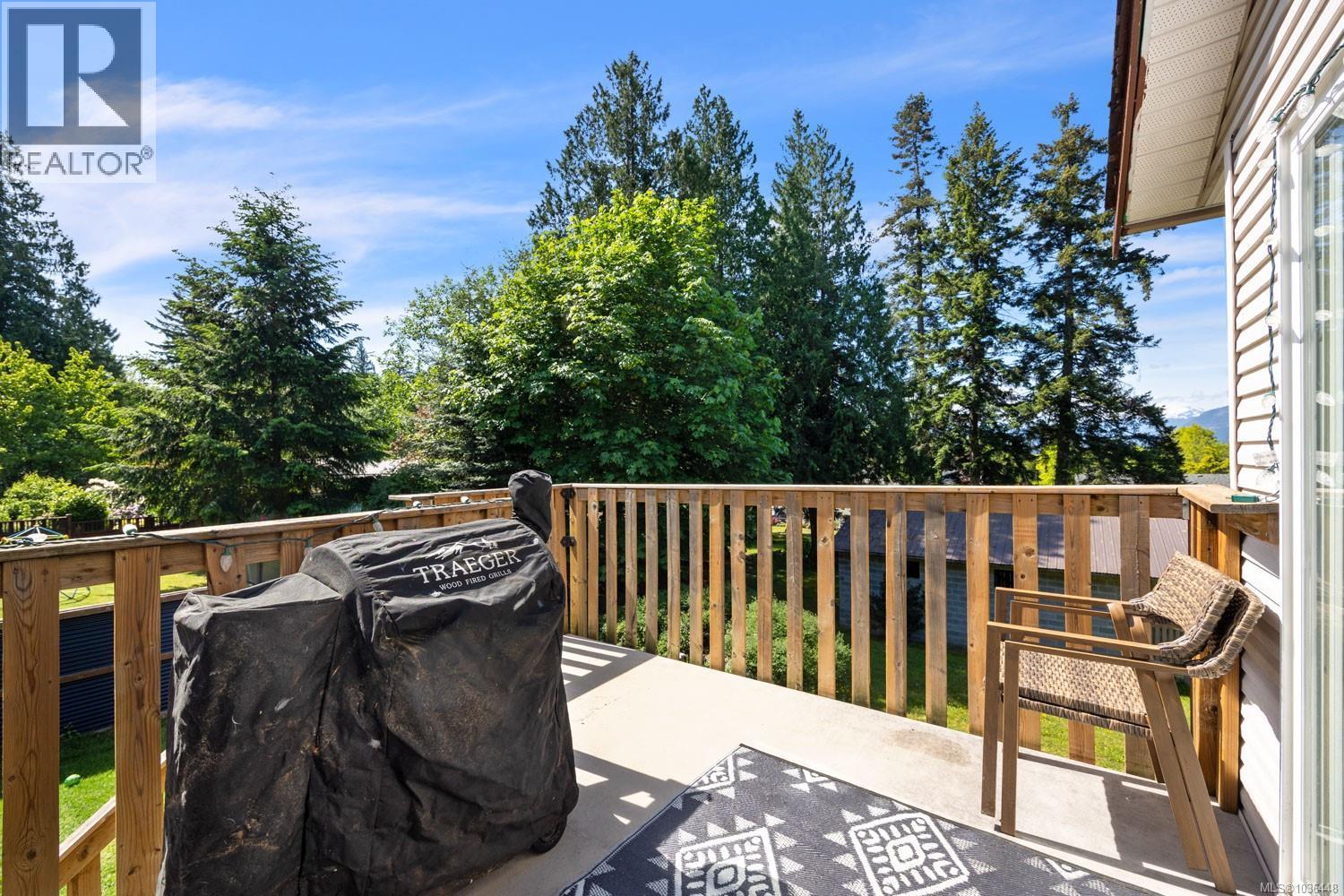 2203 Tamarack Dr - 32