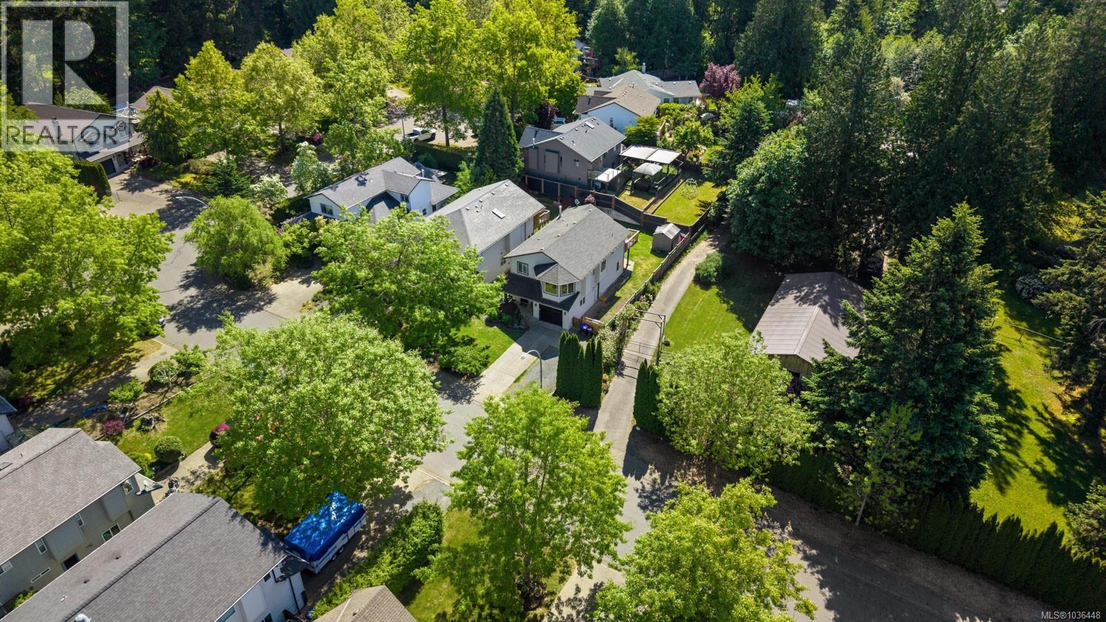 2203 Tamarack Dr - 4