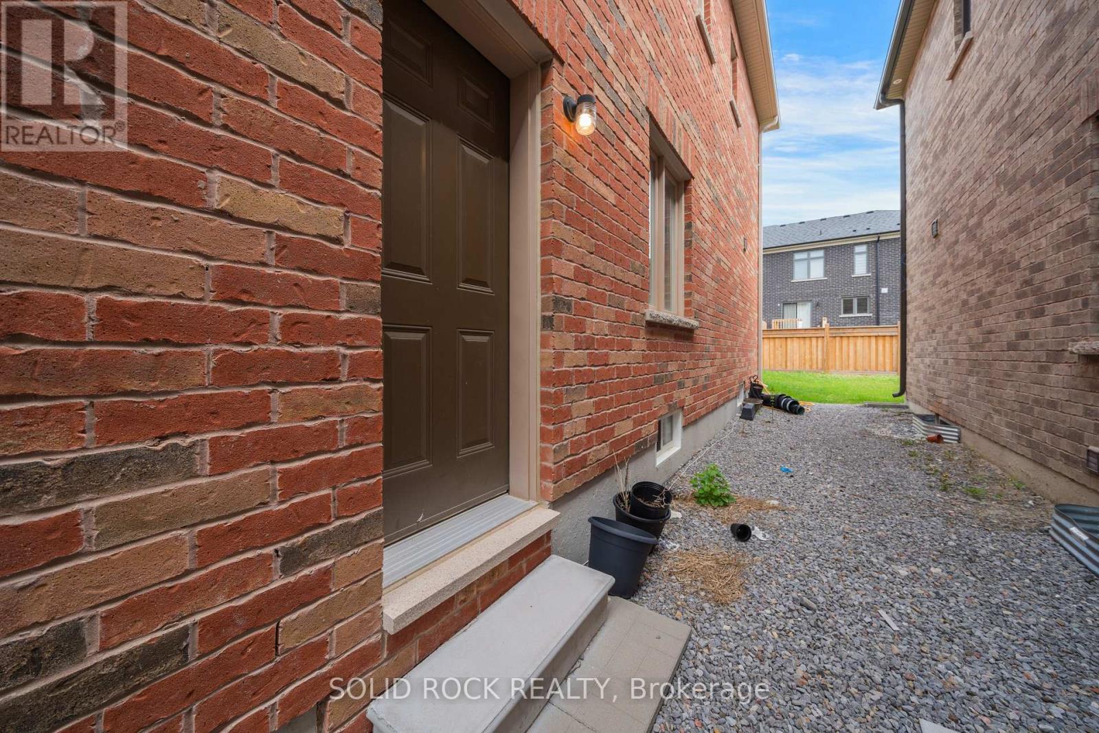 225 FLEETWOOD DRIVE - 29