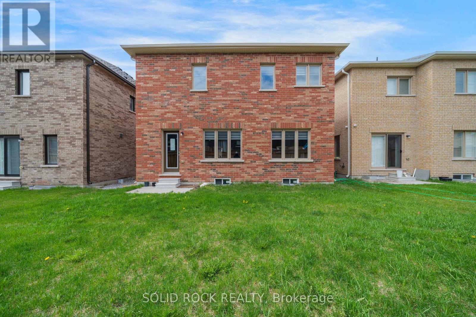 225 FLEETWOOD DRIVE - 30