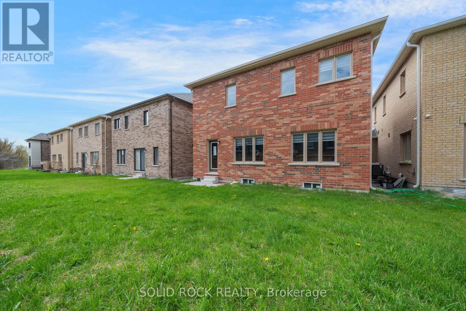 225 FLEETWOOD DRIVE - 31