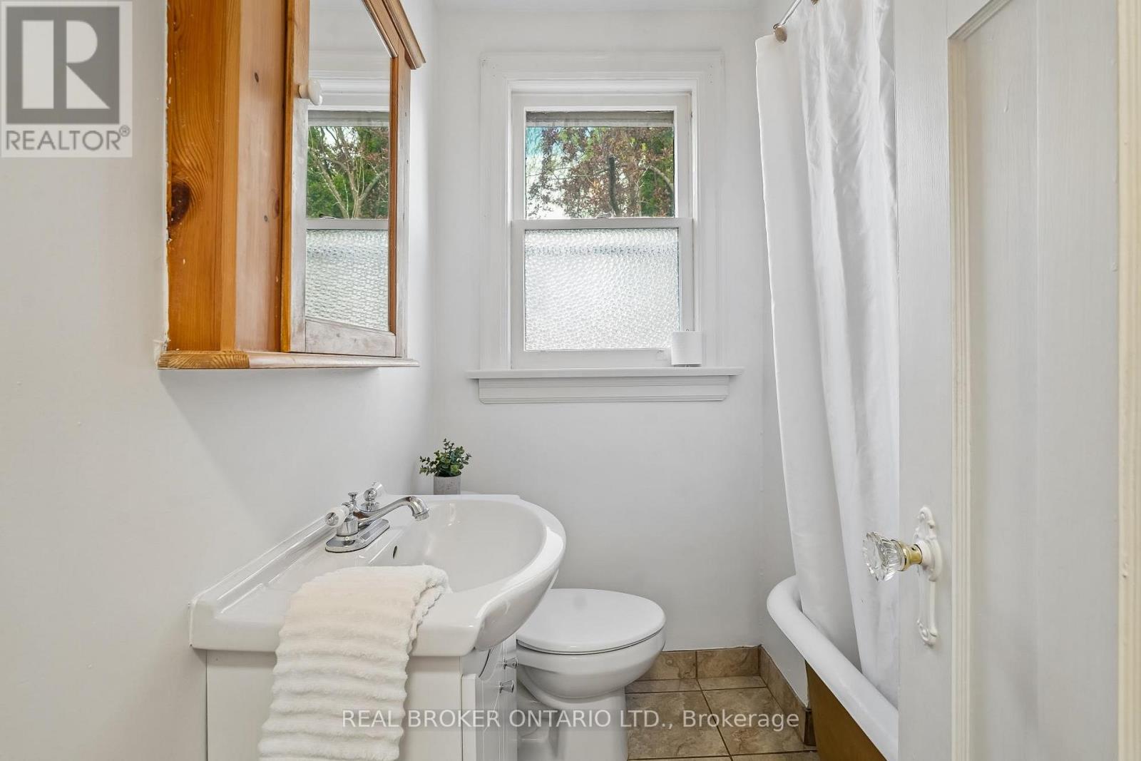 14 PLAINS ROAD - 13