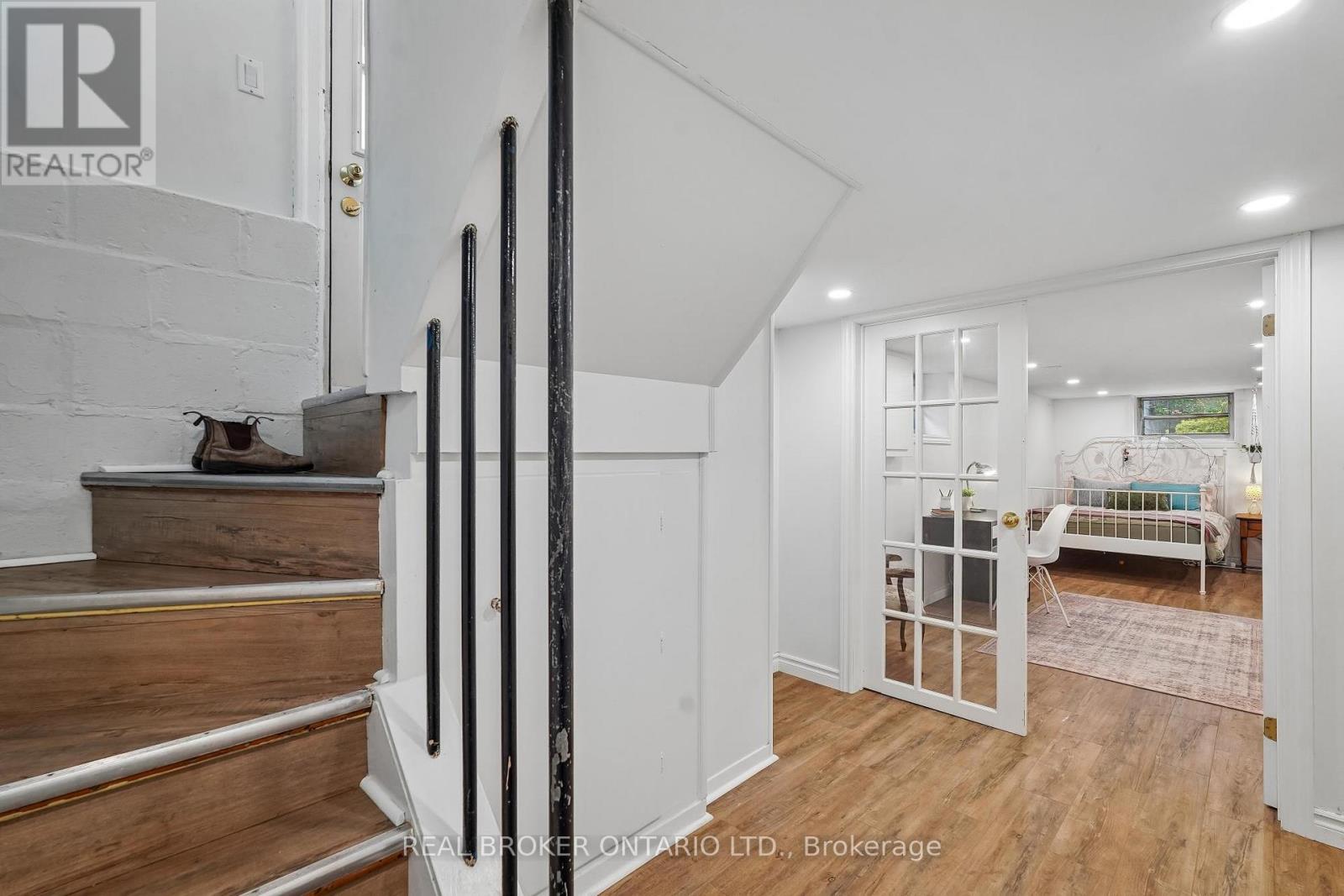 14 PLAINS ROAD - 14