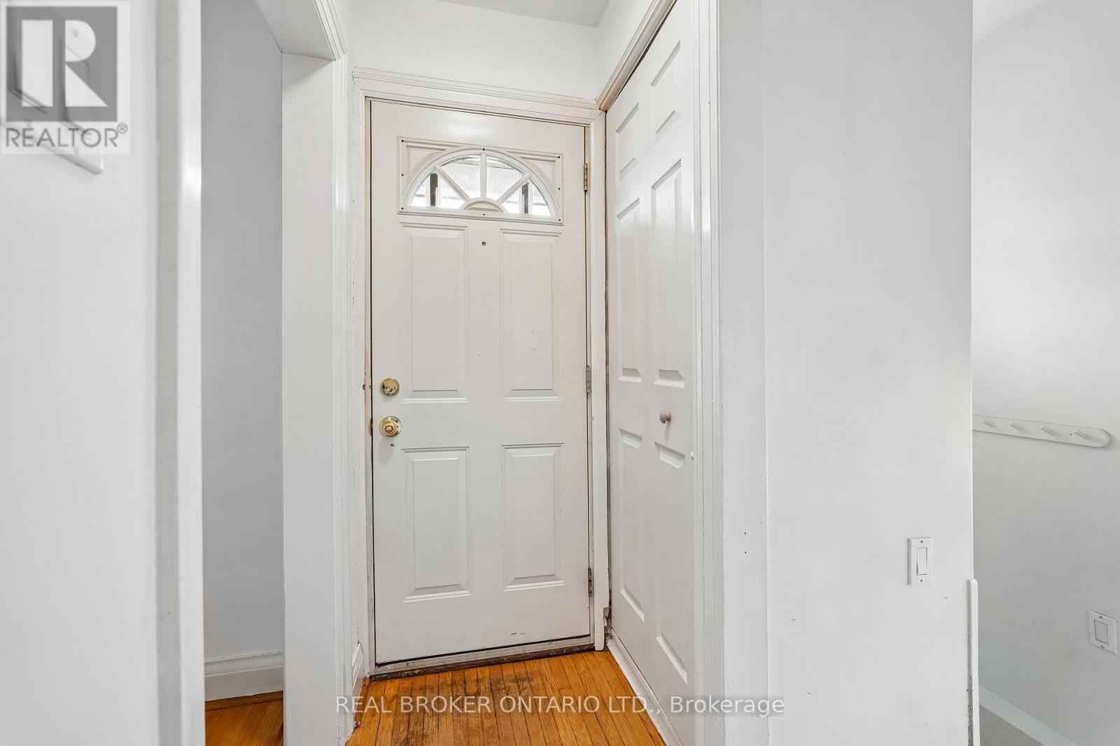 14 PLAINS ROAD - 4