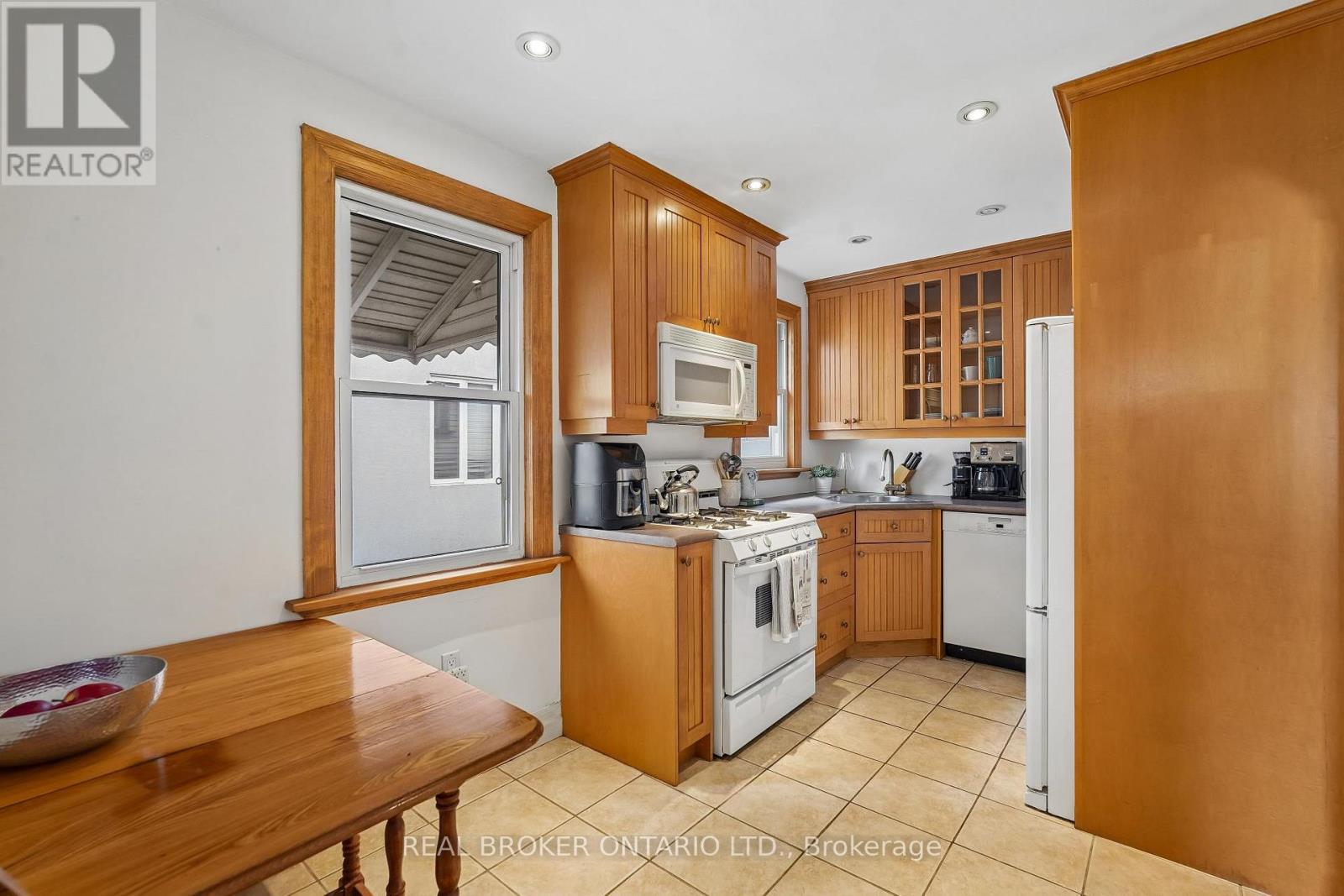 14 PLAINS ROAD - 5