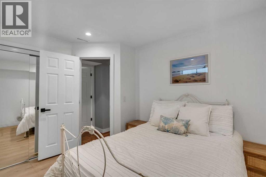 941 Riverview Place SE — photo 37