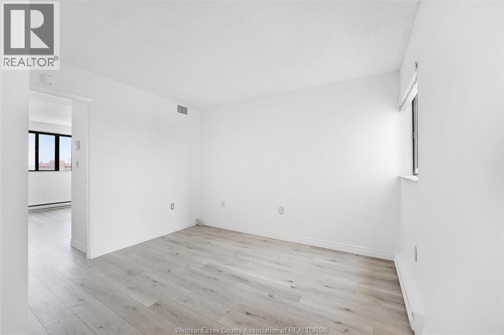 380 PELISSIER Unit# 1608, Windsor, Ontario, N9A6V7 — Photo 31
