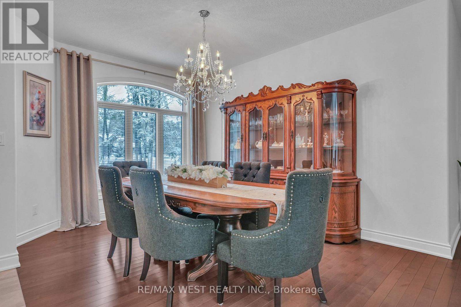 2 SYCAMORE CIRCLE - 7