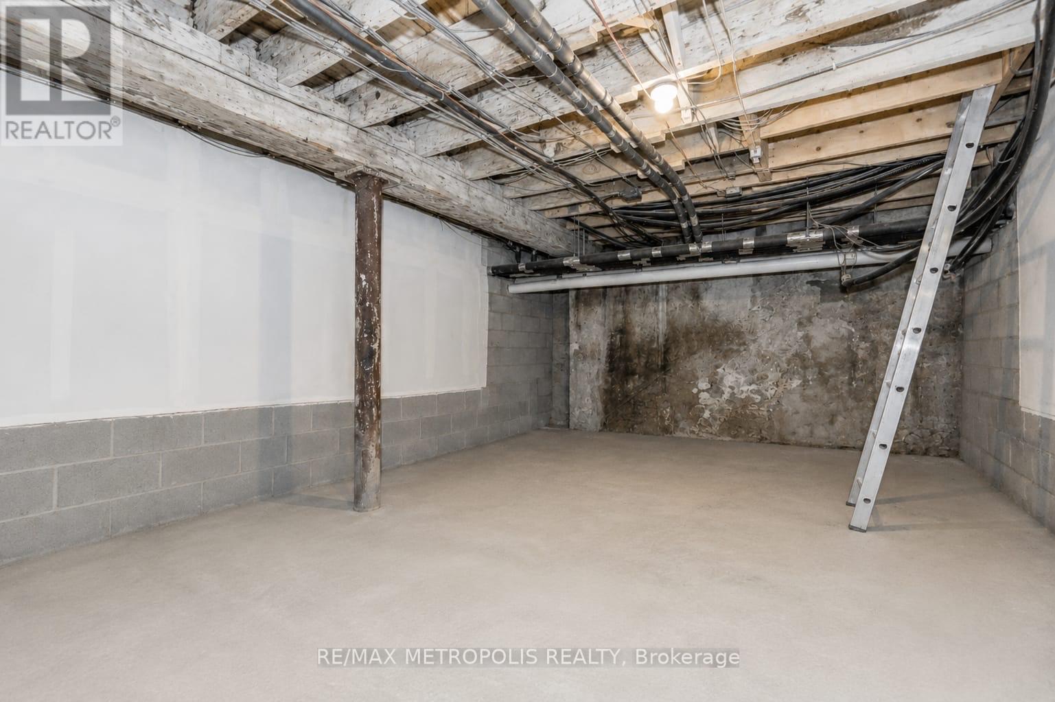 #110 25 CONCESSION STREET - 9
