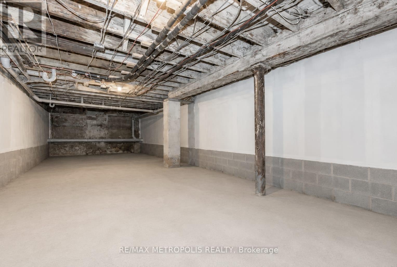 #110 25 CONCESSION STREET - 8