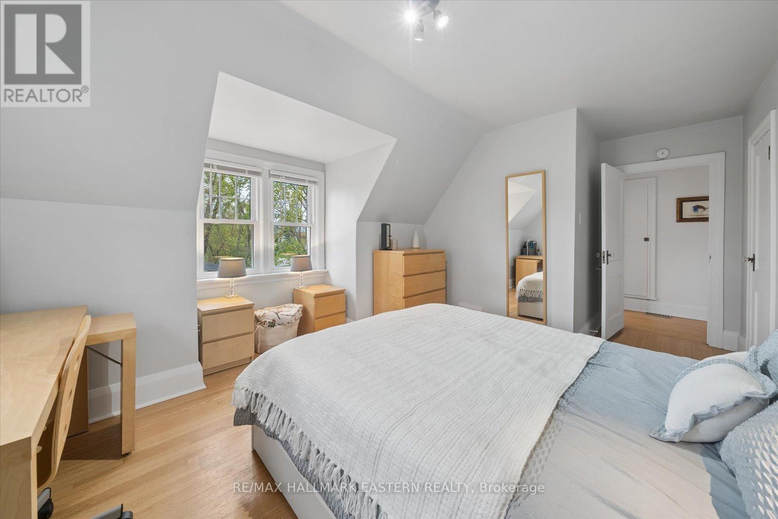 301 ENGLEBURN AVENUE - 22