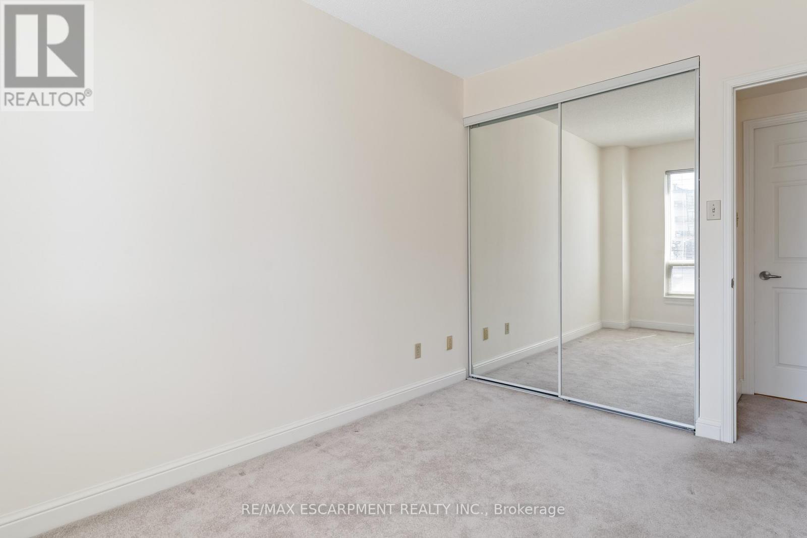 #410 430 PEARL STREET - 20