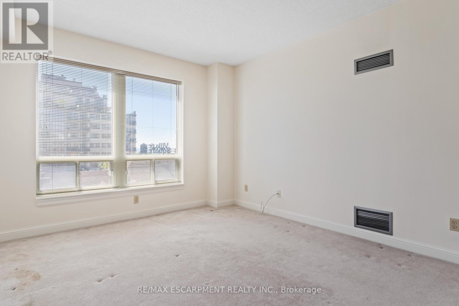 #410 430 PEARL STREET - 24