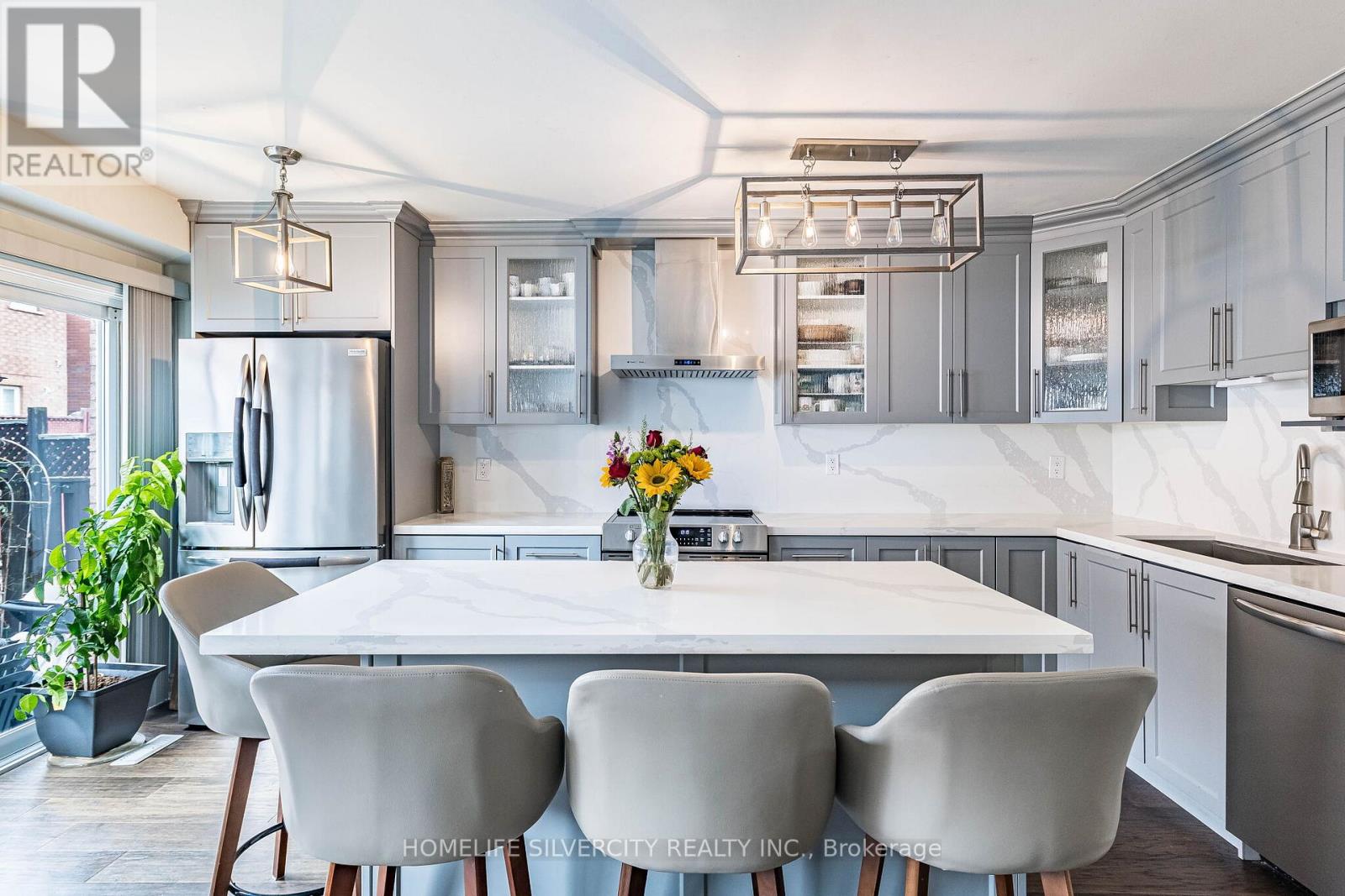 32 CONTINENTAL ROAD - 13