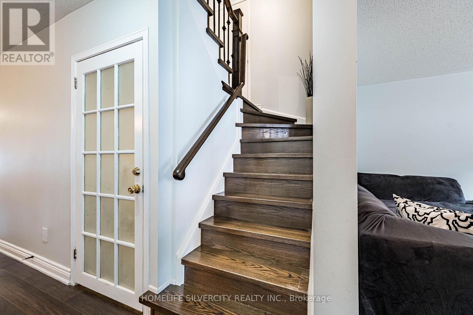 32 CONTINENTAL ROAD - 22