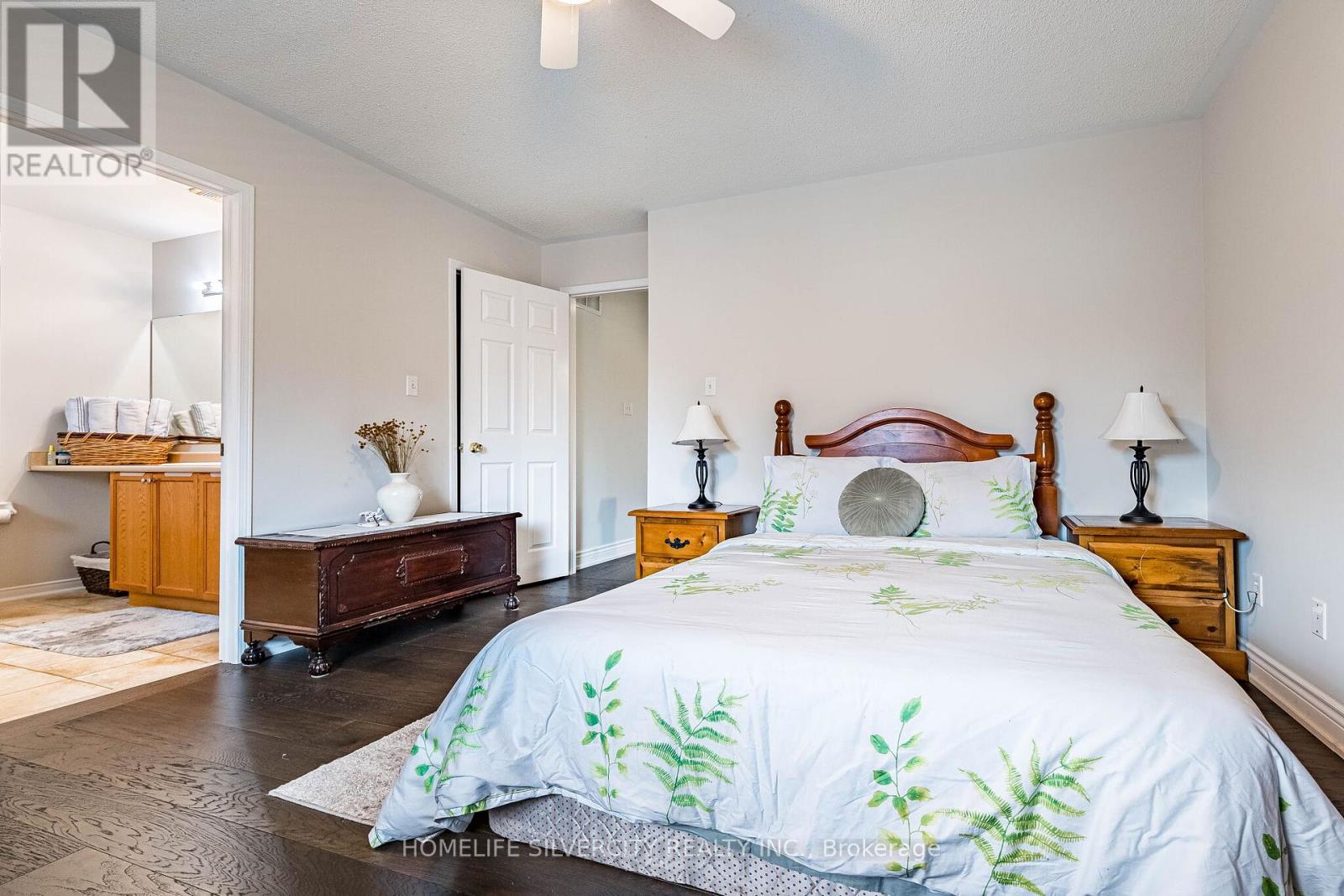 32 CONTINENTAL ROAD - 26