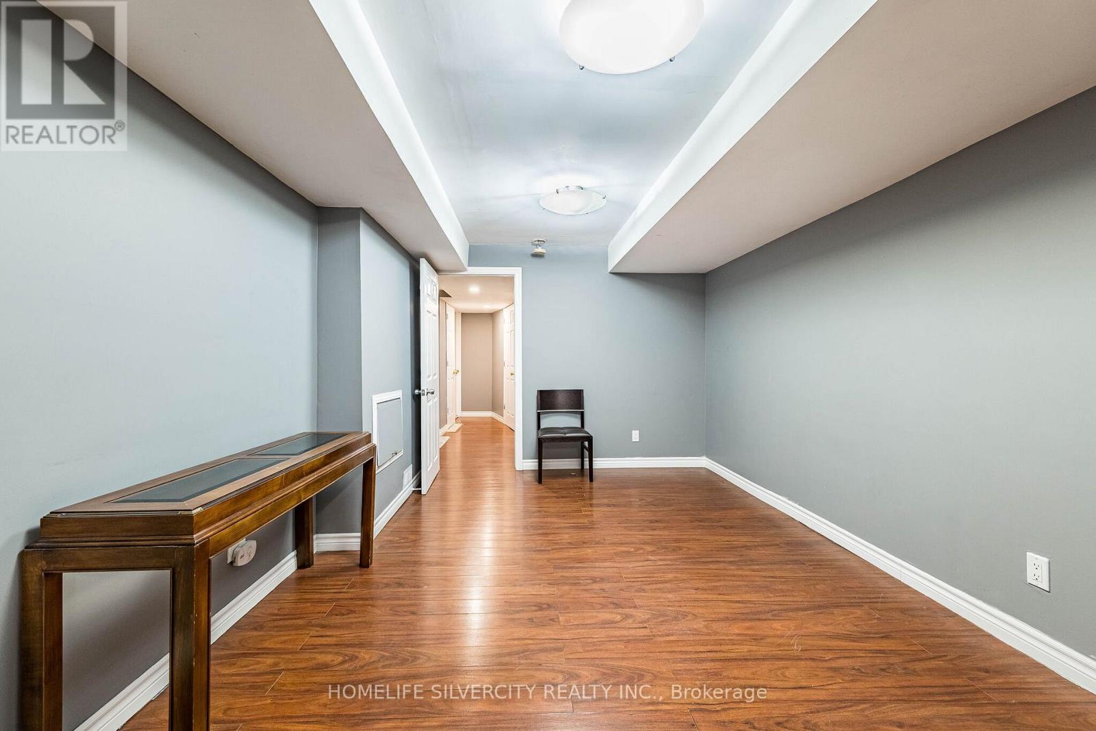 32 CONTINENTAL ROAD - 45
