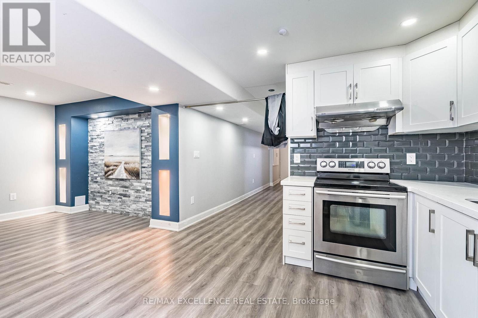 37 ELK STREET - 39