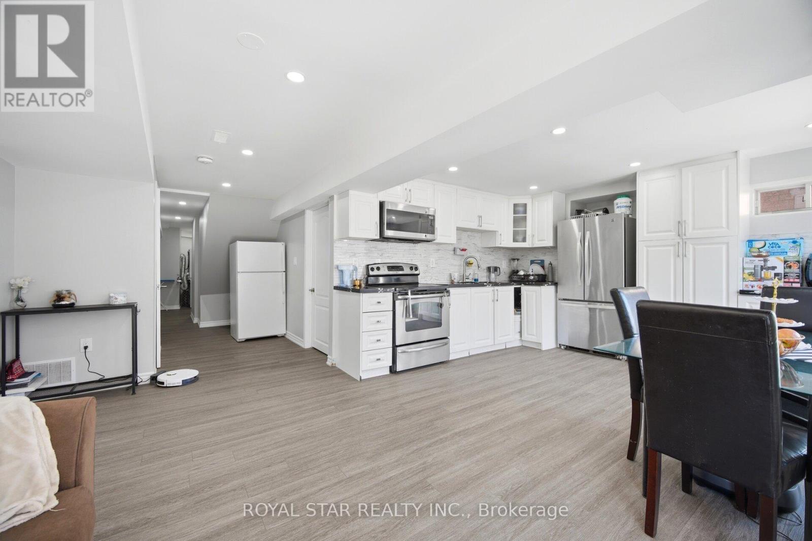 20 SUMMER MIST COURT - 37