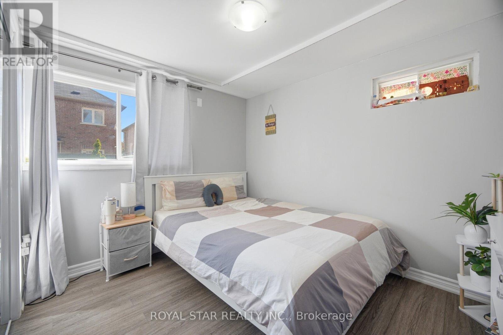 20 SUMMER MIST COURT - 43