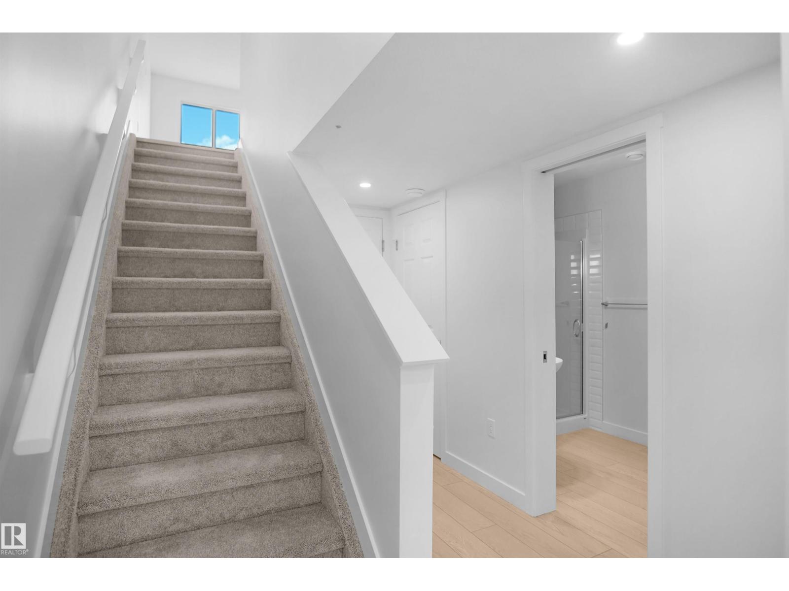 938 19 AV NW - 4