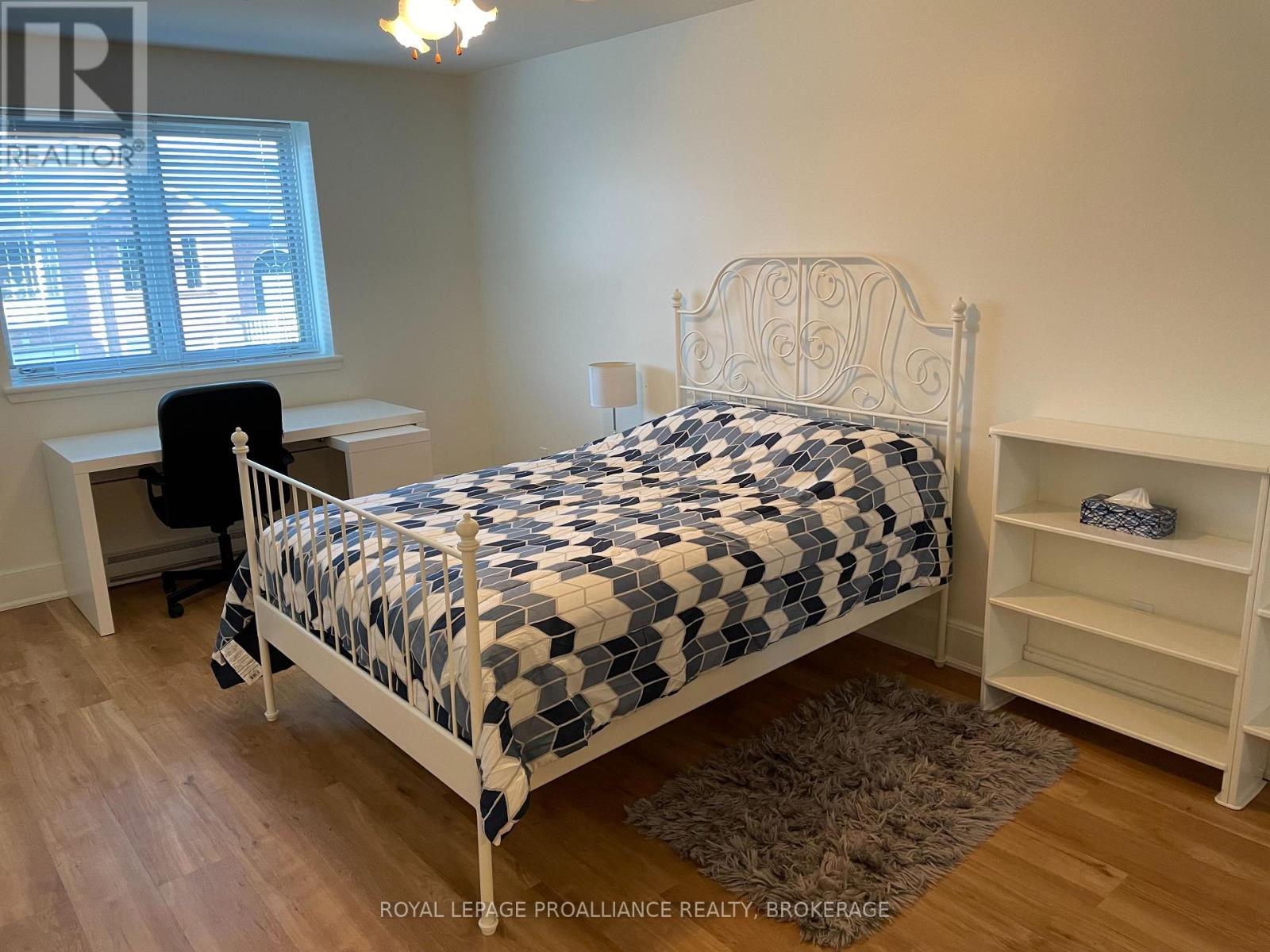 #202 2 BAY STREET - Image 12