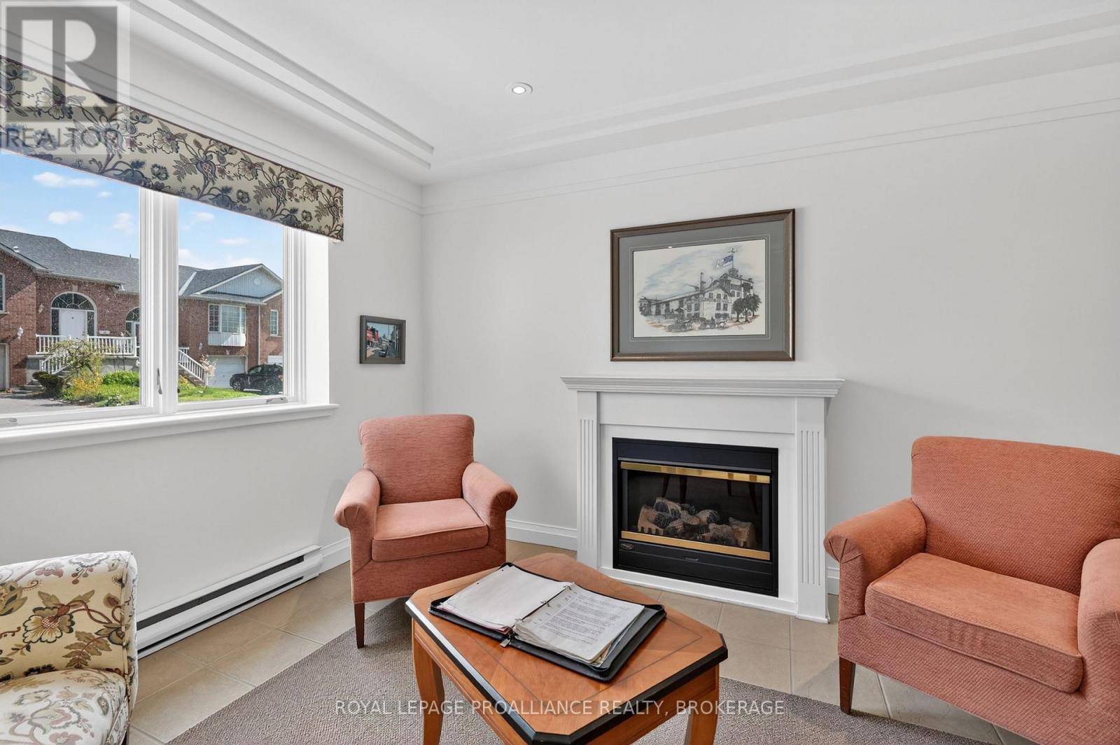 #202 2 BAY STREET - Image 6