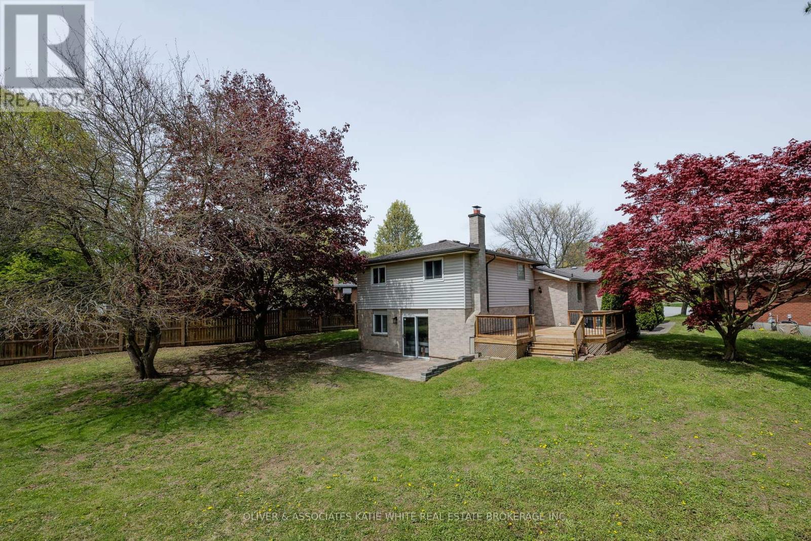 277 ASTORIA PLACE - 24
