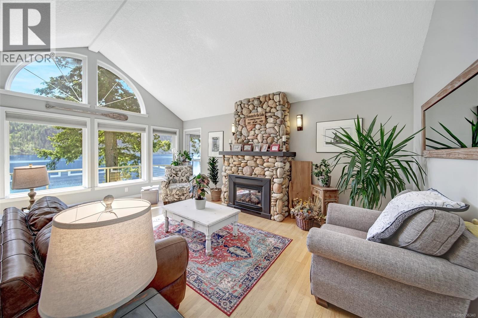 10172 Bishop Dr - 12