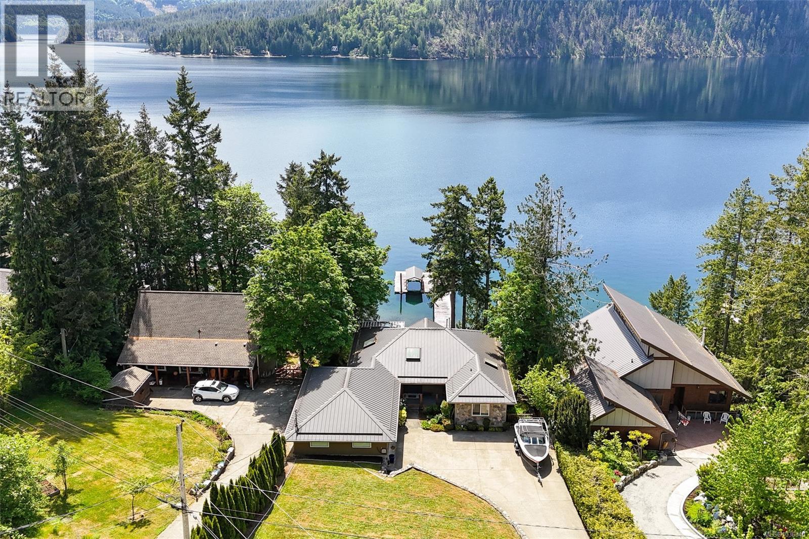 10172 Bishop Dr - Image 3