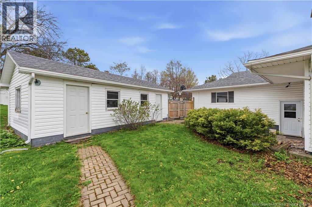 39 Hillside Crescent - 34