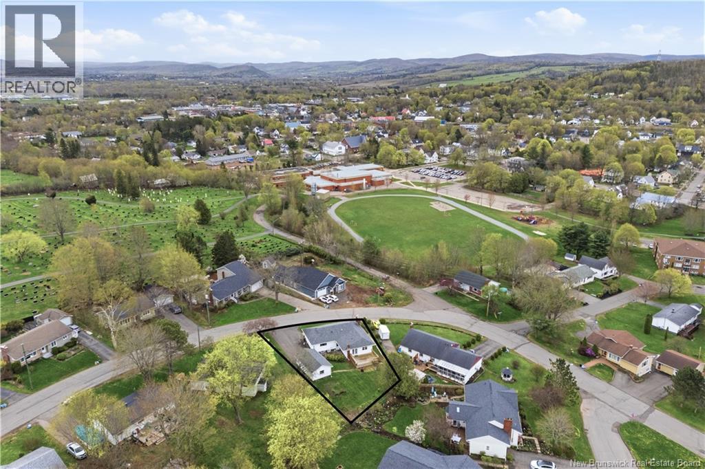 39 Hillside Crescent - 4