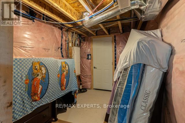 36 PELICAN LANE - 14