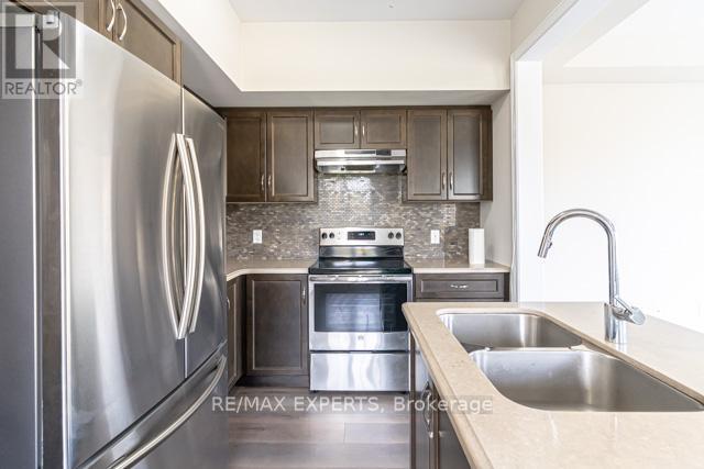 36 PELICAN LANE - 23