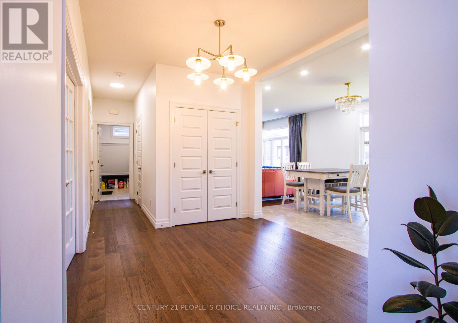 222 BOARDWALK WAY - 6