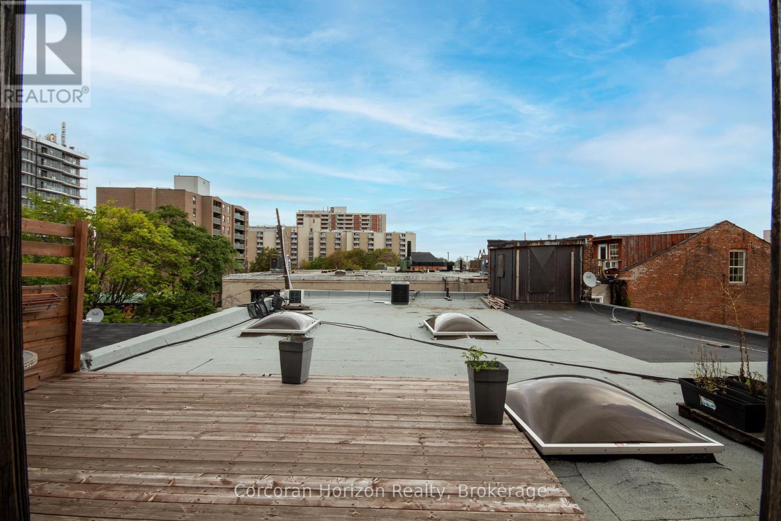 323 KING STREET E - 26
