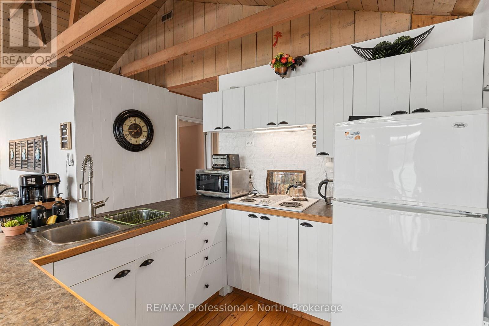 375 HARP LAKE ROAD - 4