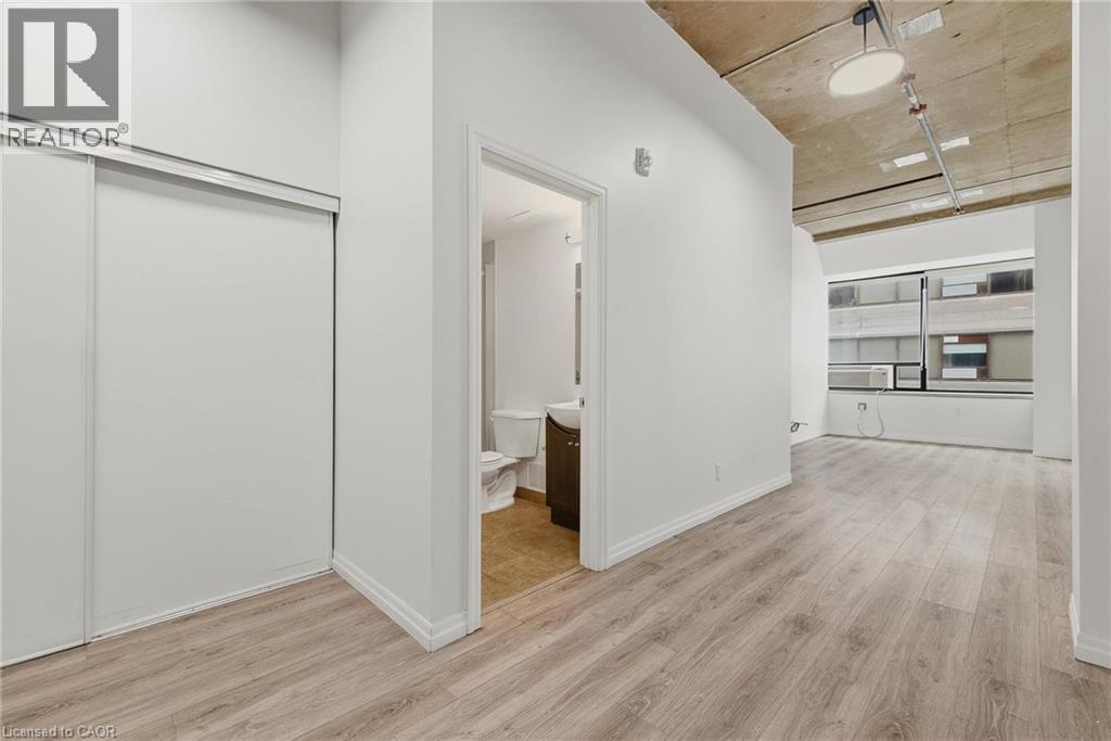 30 DUKE Street Unit# 2302, Kitchener, Ontario, N2H3W5 — Photo 5