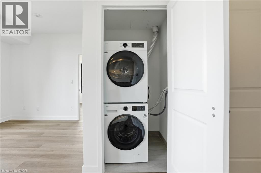 2075 LAKESHORE Road Unit# 1709, Burlington, Ontario, L7R1E2 — Photo 11