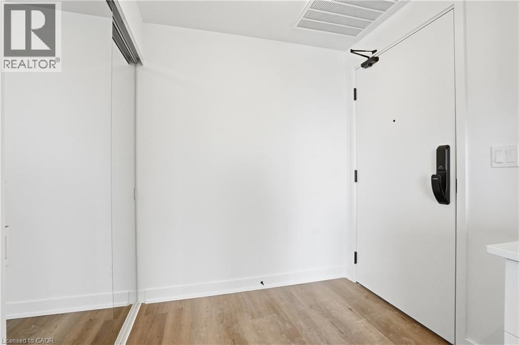 2075 LAKESHORE Road Unit# 1709, Burlington, Ontario, L7R1E2 — Photo 7