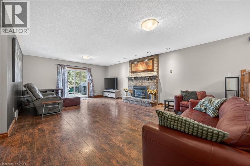 86 CHIMNEY HILL Drive, Cambridge, Ontario, N1T1H3 — Photo 47
